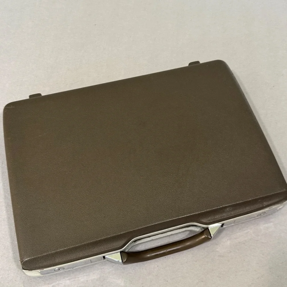 Samsonite Briefcase Mens Brown Hard Shell Vintage Attache Case No Keys